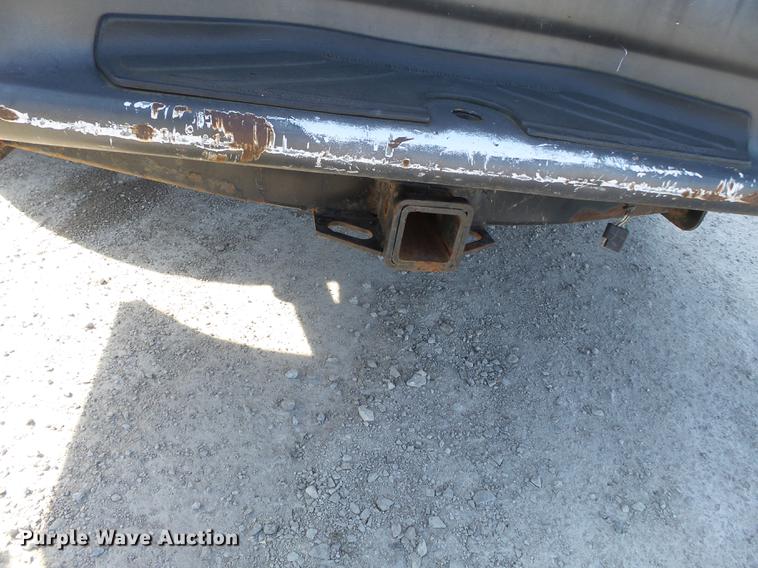 image for item DD2362 2001 Ford E150 van