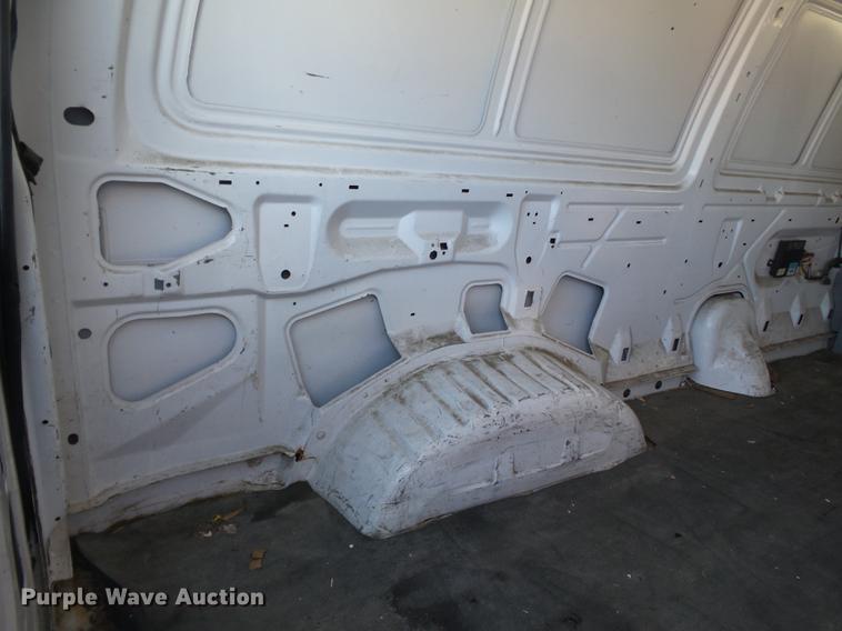 image for item DD2362 2001 Ford E150 van