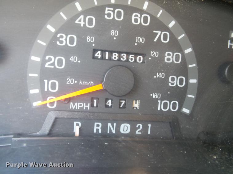 image for item DD2362 2001 Ford E150 van