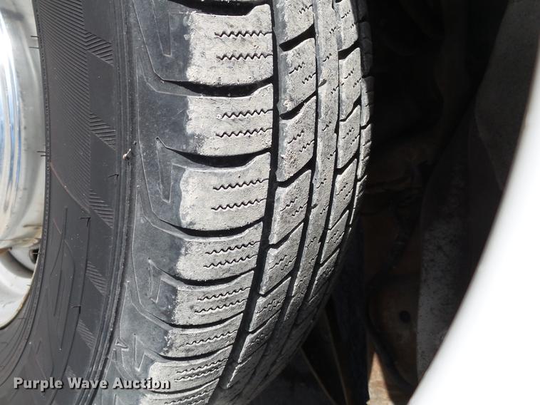 image for item DD2362 2001 Ford E150 van