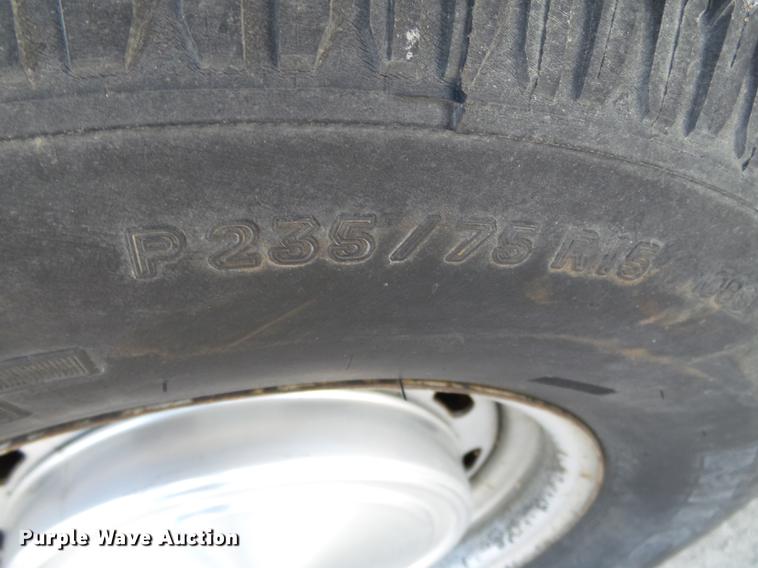 image for item DD2362 2001 Ford E150 van