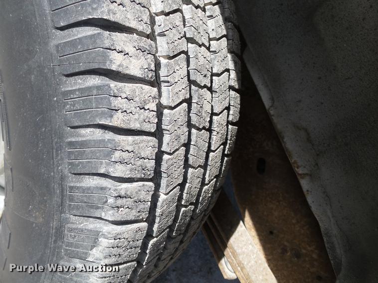 image for item DD2362 2001 Ford E150 van