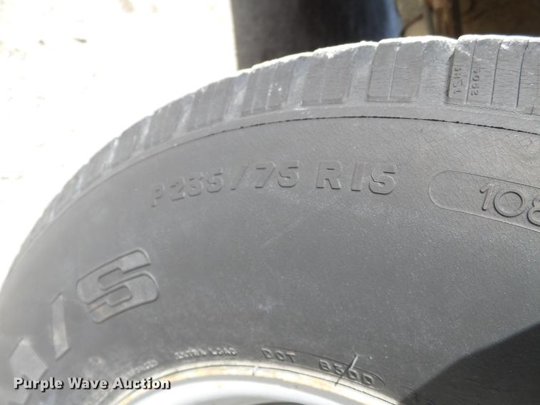 image for item DD2362 2001 Ford E150 van