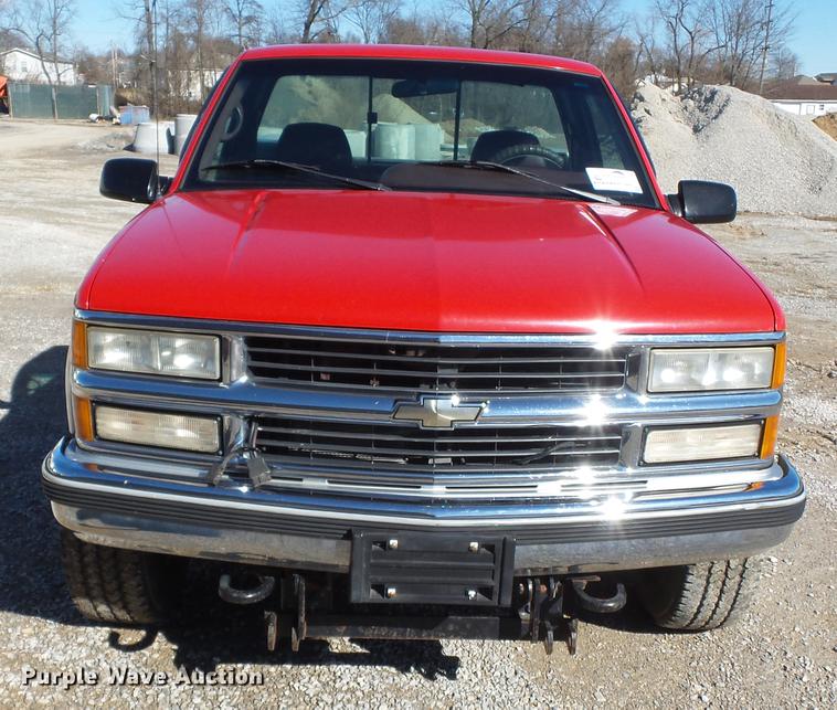 image for item DD2363 1995 Chevrolet K2500 pickup truck