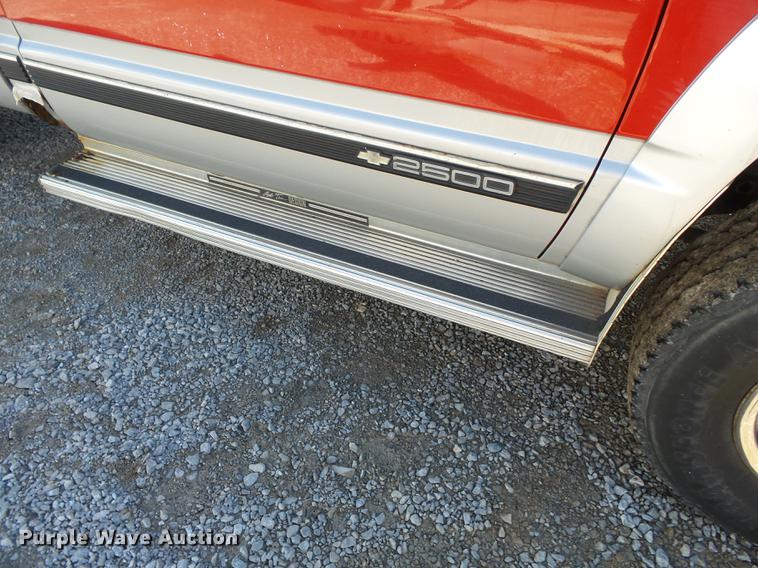 image for item DD2363 1995 Chevrolet K2500 pickup truck