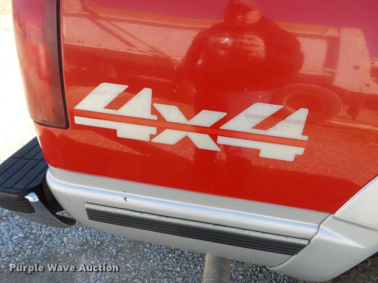 image for item DD2363 1995 Chevrolet K2500 pickup truck