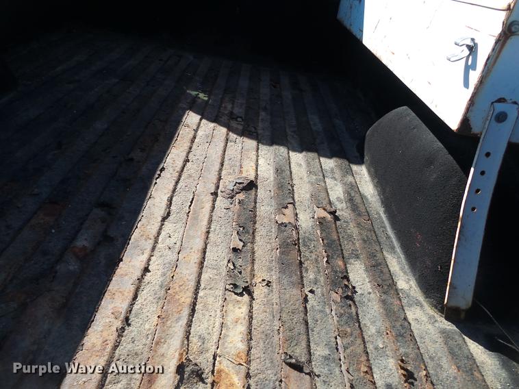 image for item DD2363 1995 Chevrolet K2500 pickup truck