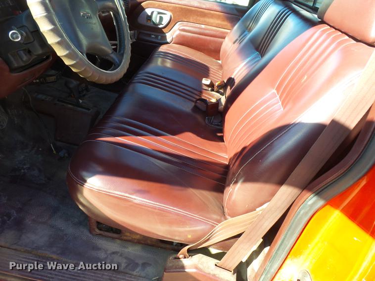 image for item DD2363 1995 Chevrolet K2500 pickup truck