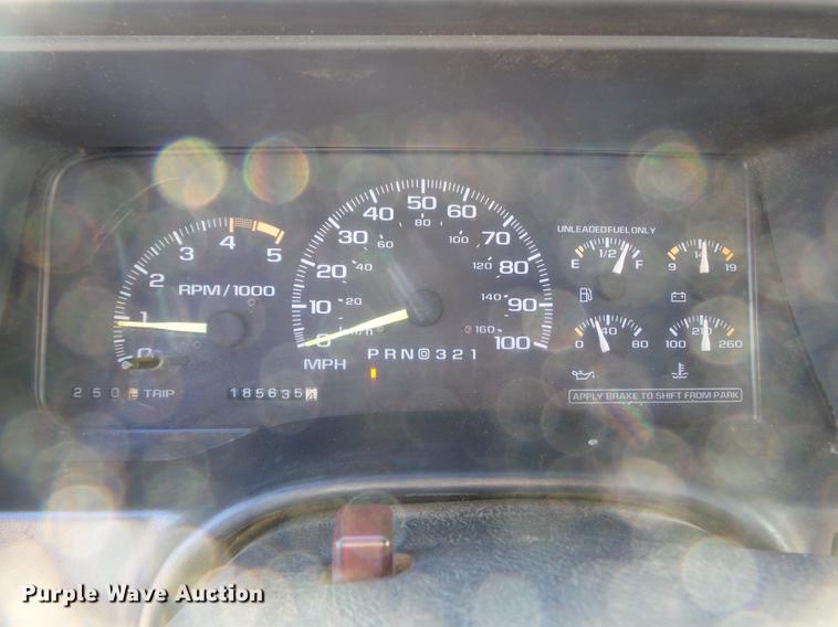 image for item DD2363 1995 Chevrolet K2500 pickup truck