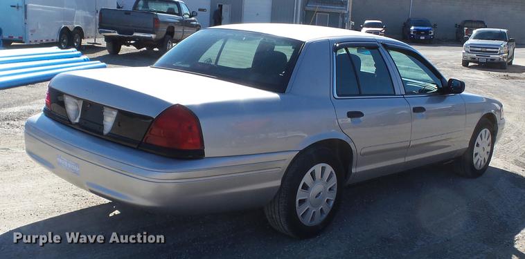 image for item DD2364 2007 Ford Crown Victoria Police Interceptor