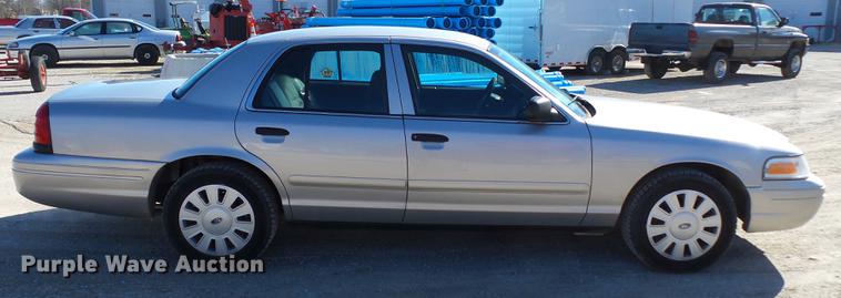 image for item DD2365 2007 Ford Crown Victoria Police Interceptor