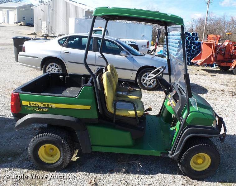image for item DD2369 2010 John Deere Gator CX utility vehicle