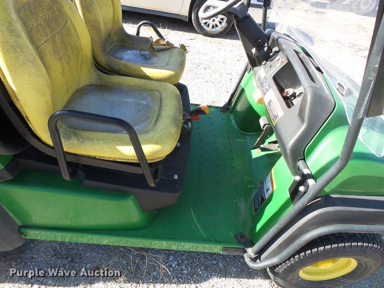 image for item DD2369 2010 John Deere Gator CX utility vehicle
