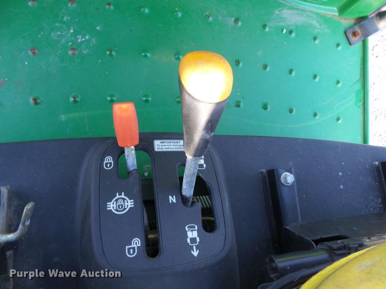 image for item DD2369 2010 John Deere Gator CX utility vehicle