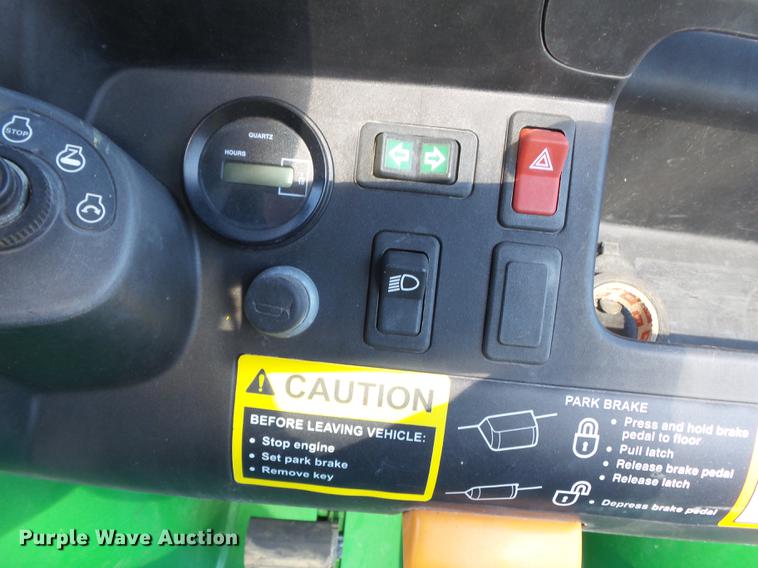 image for item DD2369 2010 John Deere Gator CX utility vehicle