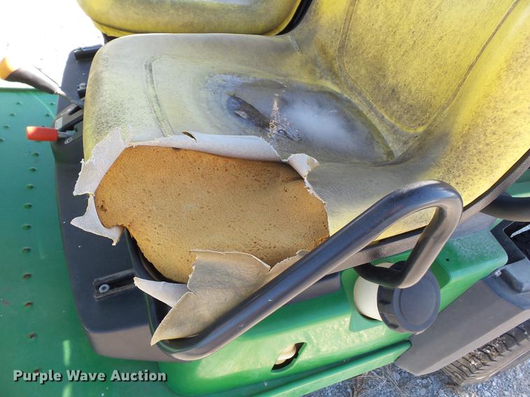 image for item DD2369 2010 John Deere Gator CX utility vehicle