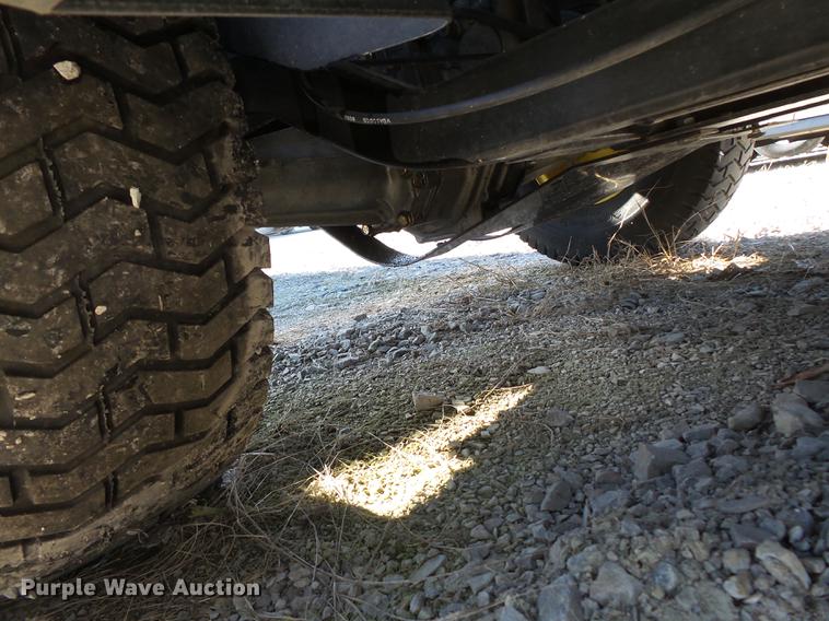 image for item DD2369 2010 John Deere Gator CX utility vehicle