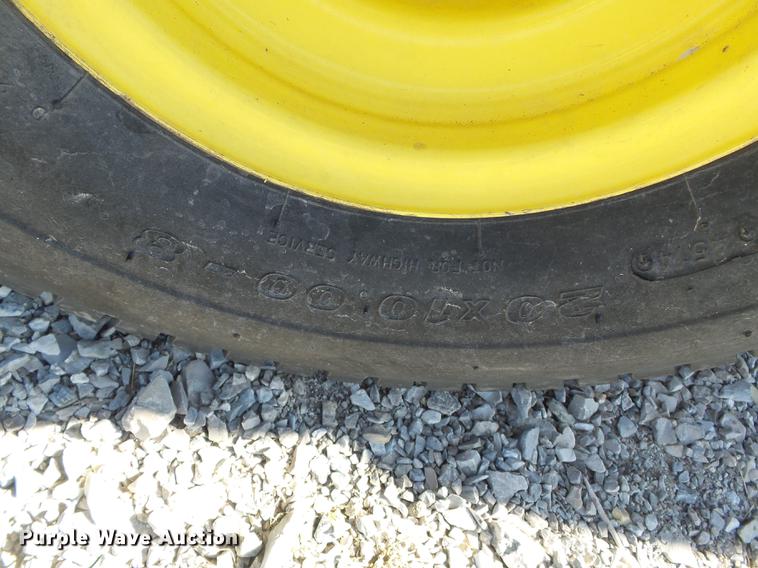 image for item DD2369 2010 John Deere Gator CX utility vehicle