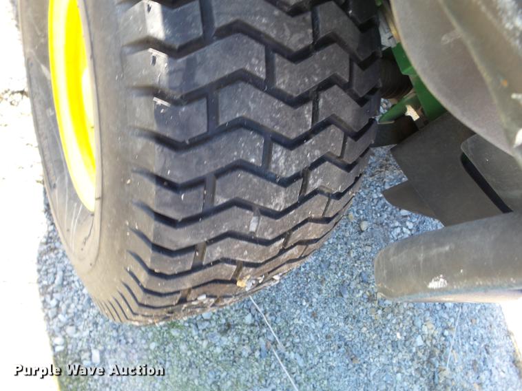 image for item DD2369 2010 John Deere Gator CX utility vehicle