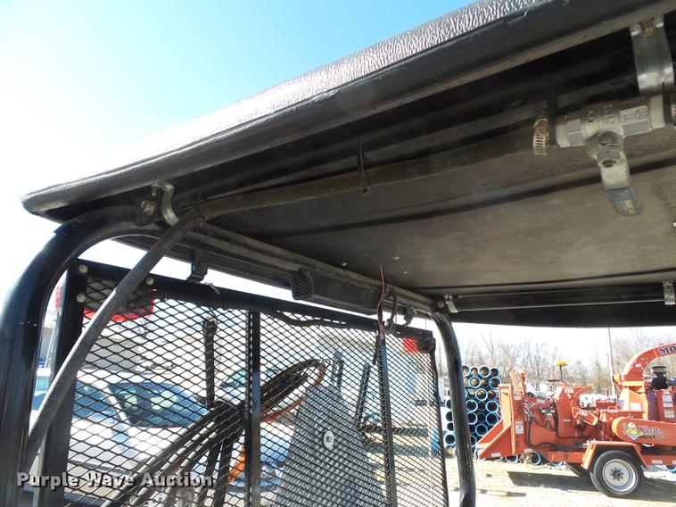 image for item DD2370 2003 Kawasaki Mule 550 utility vehicle