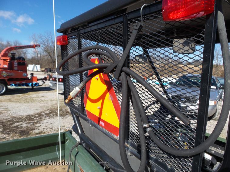 image for item DD2370 2003 Kawasaki Mule 550 utility vehicle