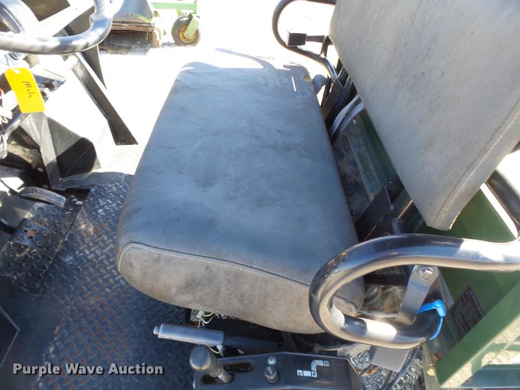 image for item DD2370 2003 Kawasaki Mule 550 utility vehicle