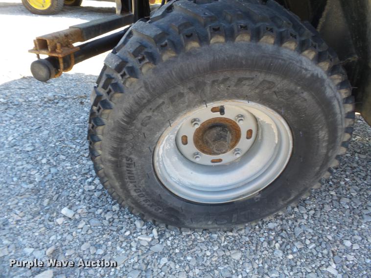 image for item DD2370 2003 Kawasaki Mule 550 utility vehicle