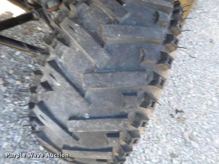 image for item DD2370 2003 Kawasaki Mule 550 utility vehicle