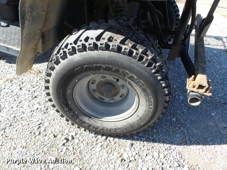 image for item DD2370 2003 Kawasaki Mule 550 utility vehicle