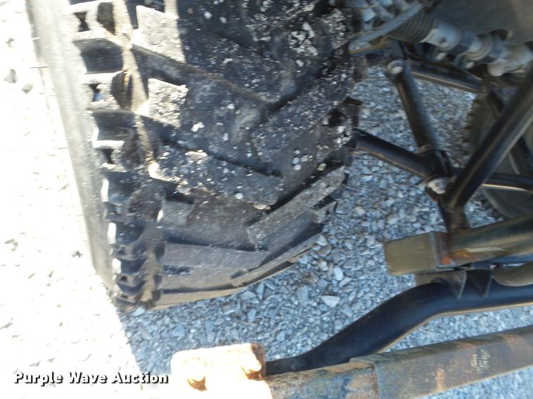 image for item DD2370 2003 Kawasaki Mule 550 utility vehicle