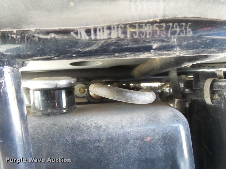 image for item DD2370 2003 Kawasaki Mule 550 utility vehicle