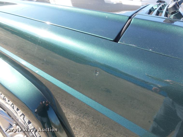 image for item DD2371 2000 Jeep Cherokee SUV