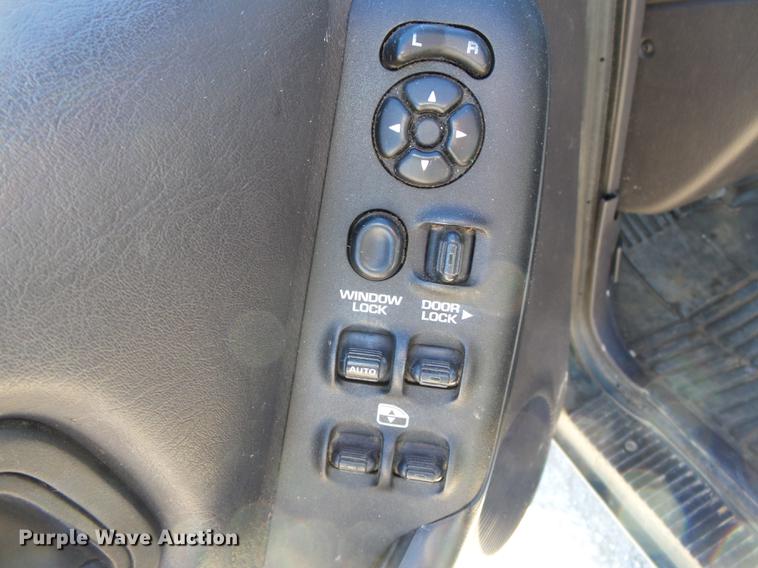 image for item DD2371 2000 Jeep Cherokee SUV