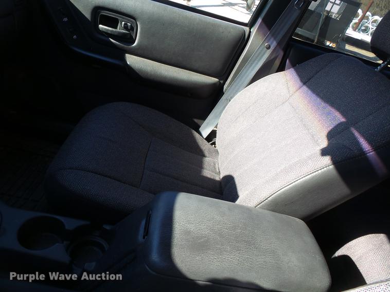 image for item DD2371 2000 Jeep Cherokee SUV