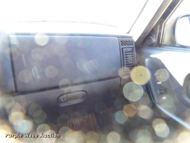 image for item DD2371 2000 Jeep Cherokee SUV