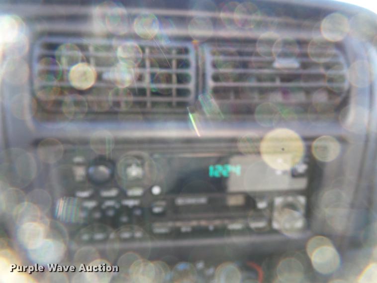 image for item DD2371 2000 Jeep Cherokee SUV