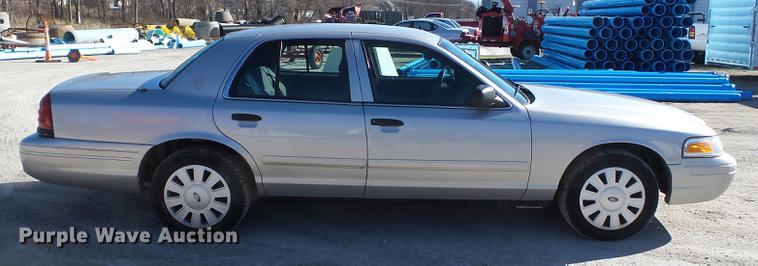 image for item DD2372 2007 Ford Crown Victoria Police Interceptor