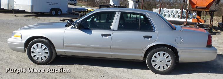 image for item DD2372 2007 Ford Crown Victoria Police Interceptor