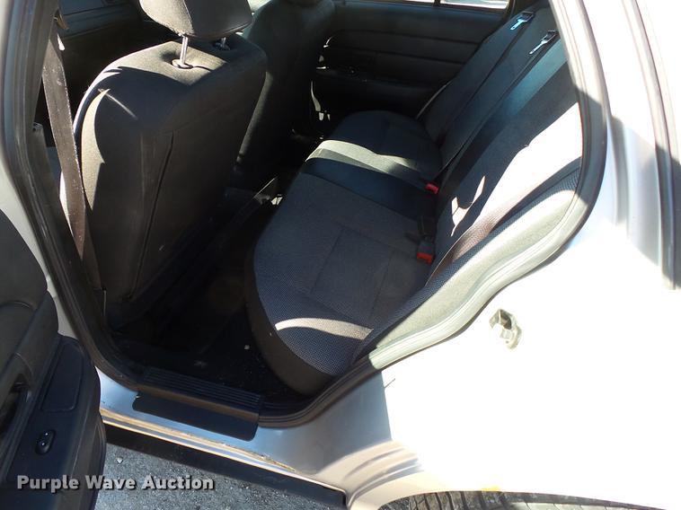 image for item DD2372 2007 Ford Crown Victoria Police Interceptor