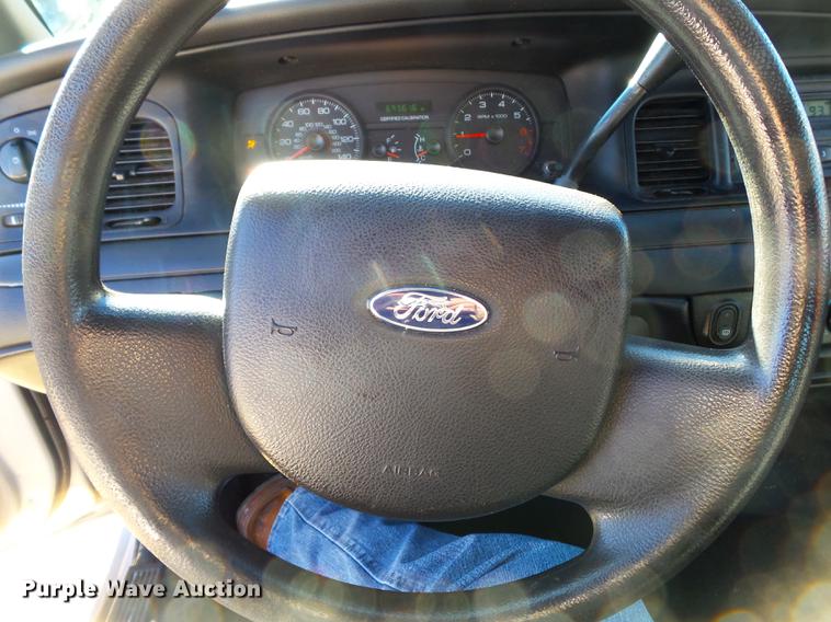 image for item DD2372 2007 Ford Crown Victoria Police Interceptor