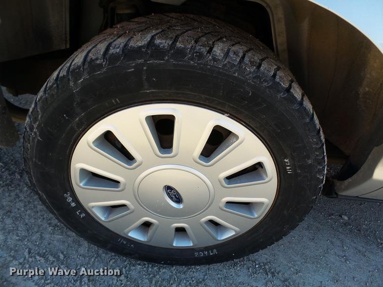 image for item DD2372 2007 Ford Crown Victoria Police Interceptor