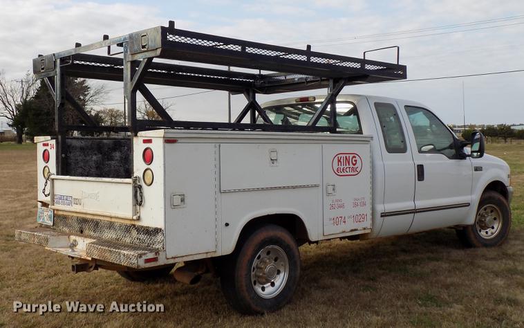 image for item DD3507 1999 Ford F350 Super Duty SuperCab pickup truck