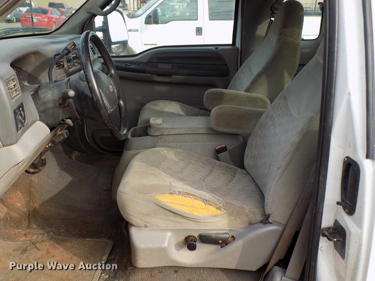 image for item DD3507 1999 Ford F350 Super Duty SuperCab pickup truck