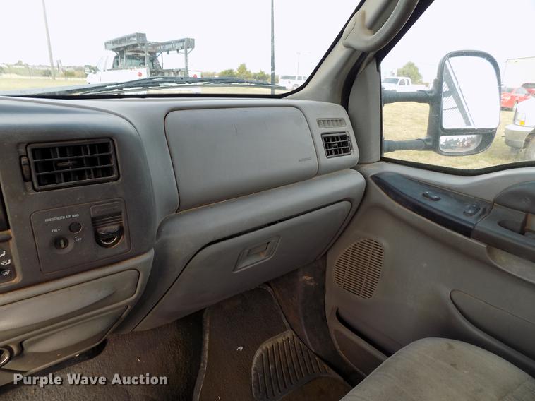 image for item DD3507 1999 Ford F350 Super Duty SuperCab pickup truck