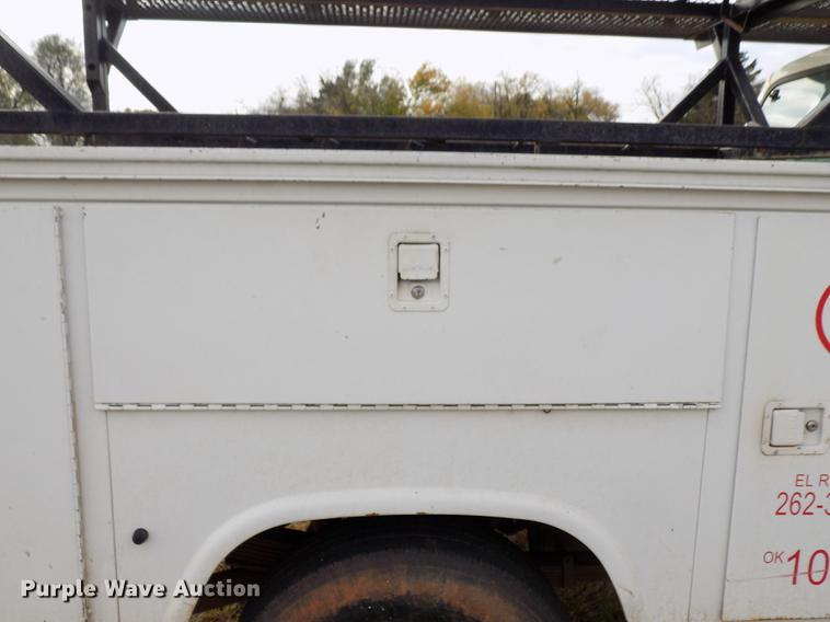 image for item DD3507 1999 Ford F350 Super Duty SuperCab pickup truck