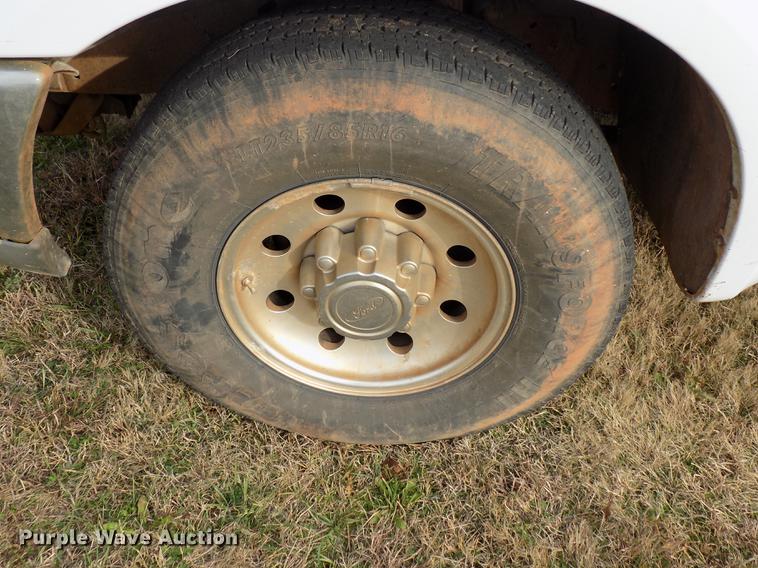 image for item DD3507 1999 Ford F350 Super Duty SuperCab pickup truck