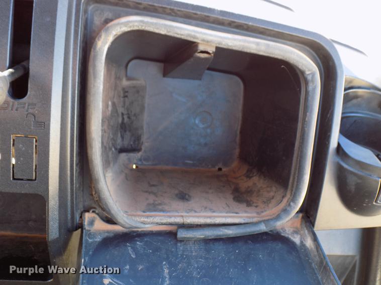 image for item DD3568 2013 Club Car XRT950 utility vehicle