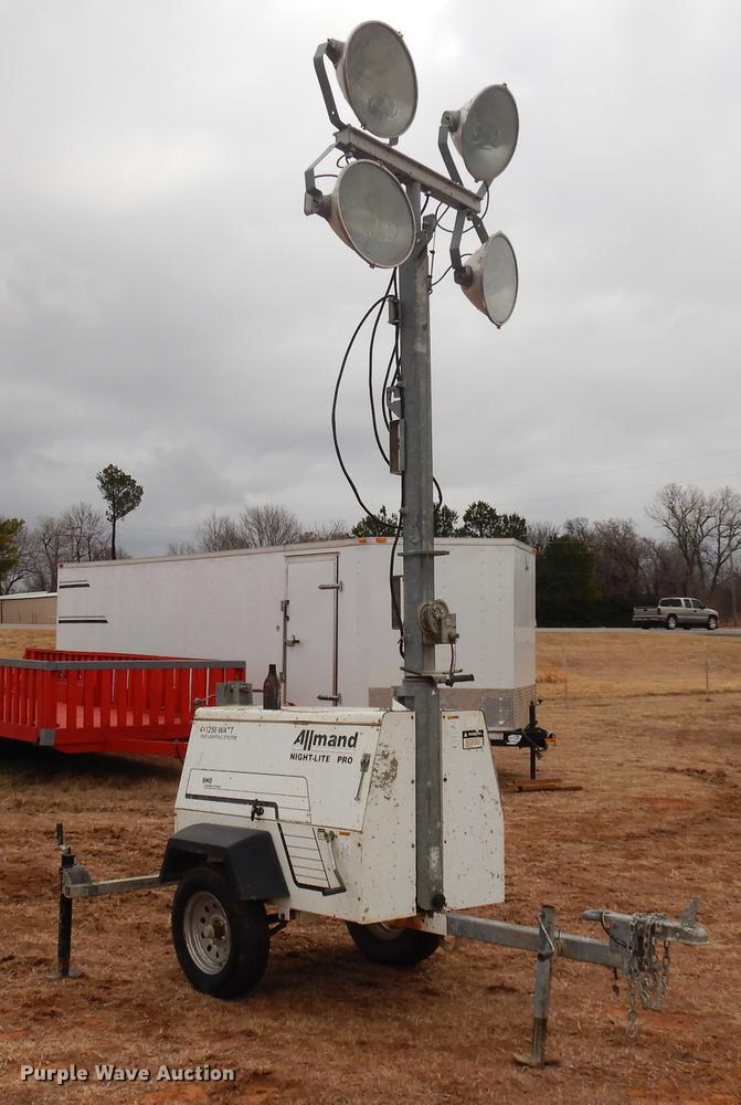 image for item DD3613 Allmand Night Light Pro light plant