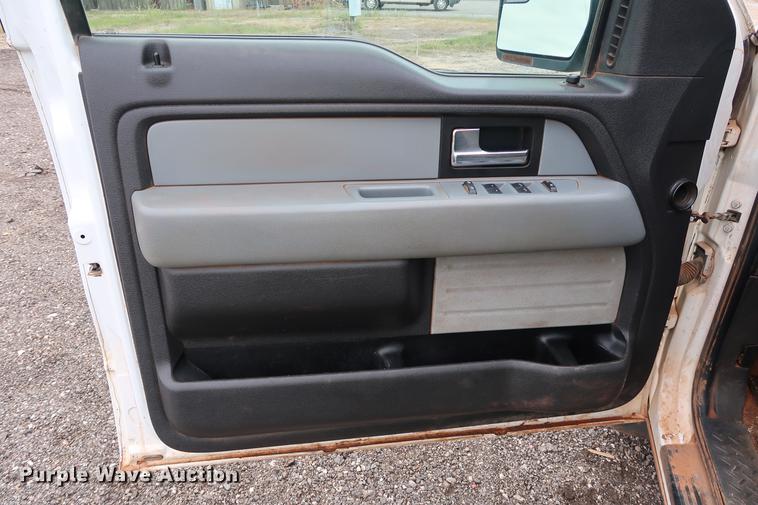 image for item DD5338 2012 Ford F150 XLT SuperCab pickup truck