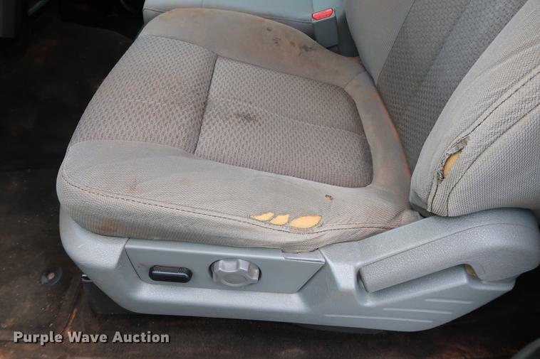 image for item DD5338 2012 Ford F150 XLT SuperCab pickup truck